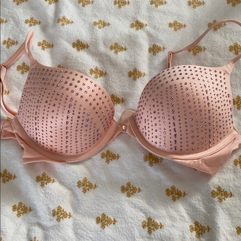 Victoria’s Secret bra